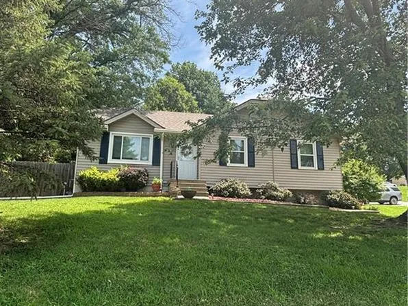 4625 N Bennington Ave, Kansas City, MO 64117