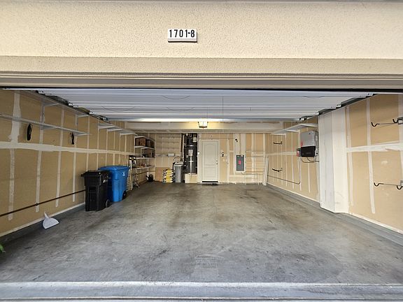 2nd image of 1701 Shore Pl Unit 8