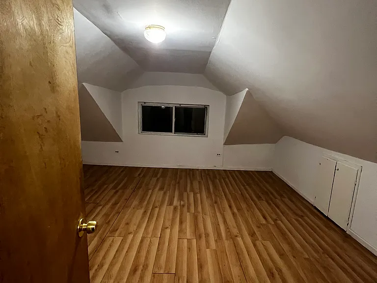 4349 S Komensky Ave — Photo 2