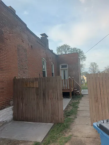 321 Weiss Ave Photo 1