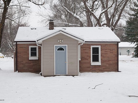 5th image of 649 Wellington Ave