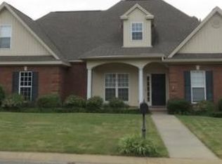 15 Cobb Trace Ct, Millbrook, AL 36054