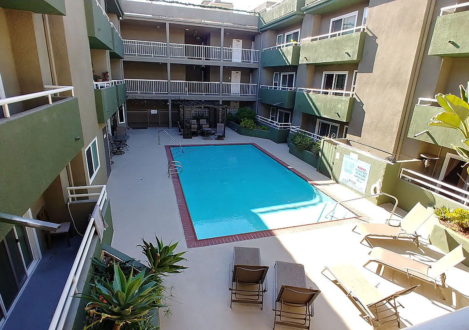 North Tower Apts — Photo 4