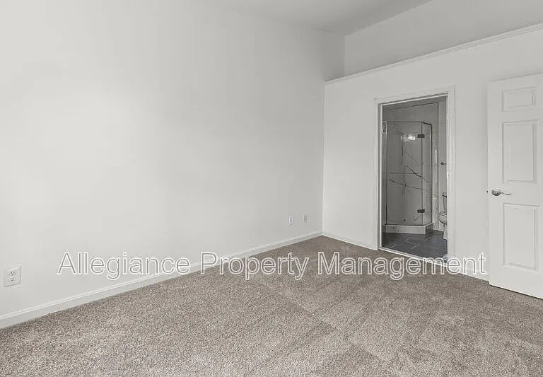 45490 Whistling Ter #301 — Photo 20