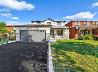 550 Meadows Blvd, Mississauga, ON L4Z1G6