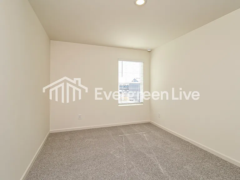 207 Long Dr — Photo 10