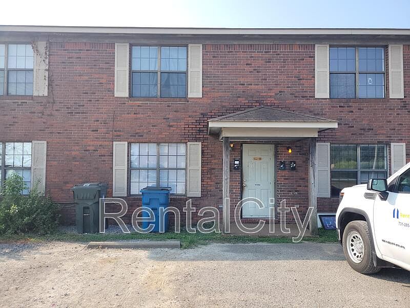 1st image of 1110 Cherokee Cir #1111
