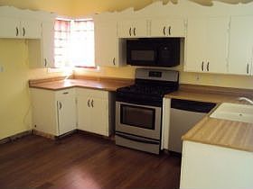 2nd image of 429 Coronado Ave