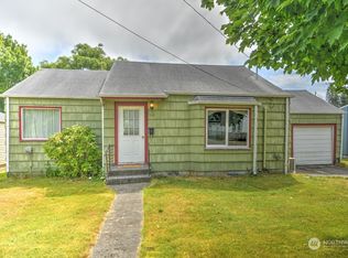 210 N 3rd St, Montesano, WA
