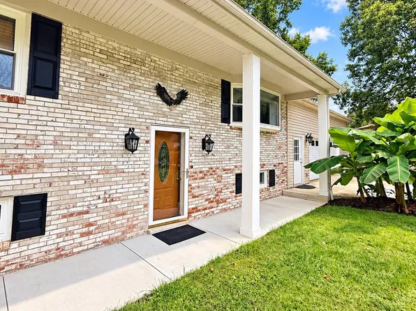 28760 Hancock Dr, Mechanicsville, MD 20659