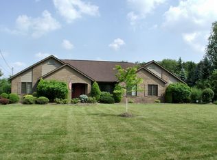 8645 Wiese Rd, Brecksville, OH 44141