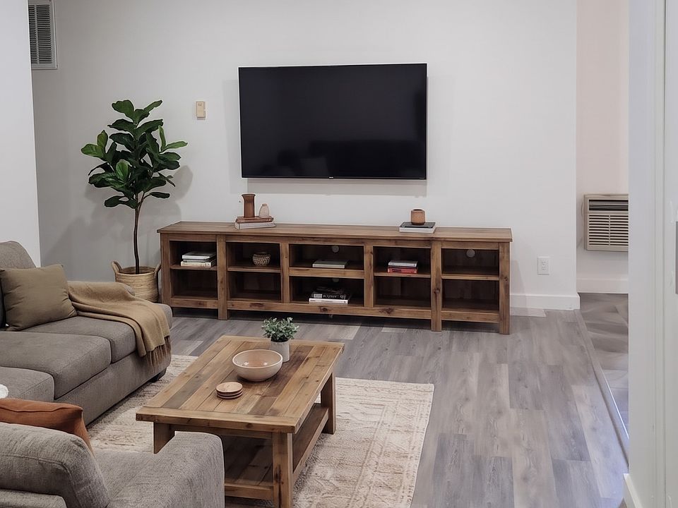 1st image of 1533 Hi Point St APT 203