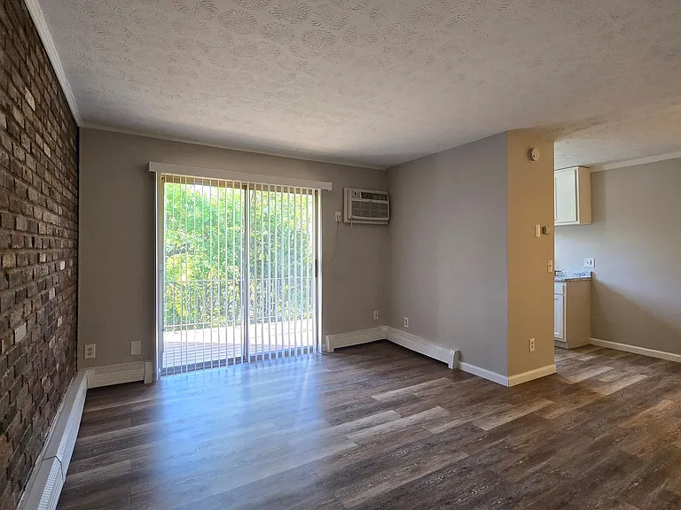 1599 Glen Parker Ave #11 — Photo 3