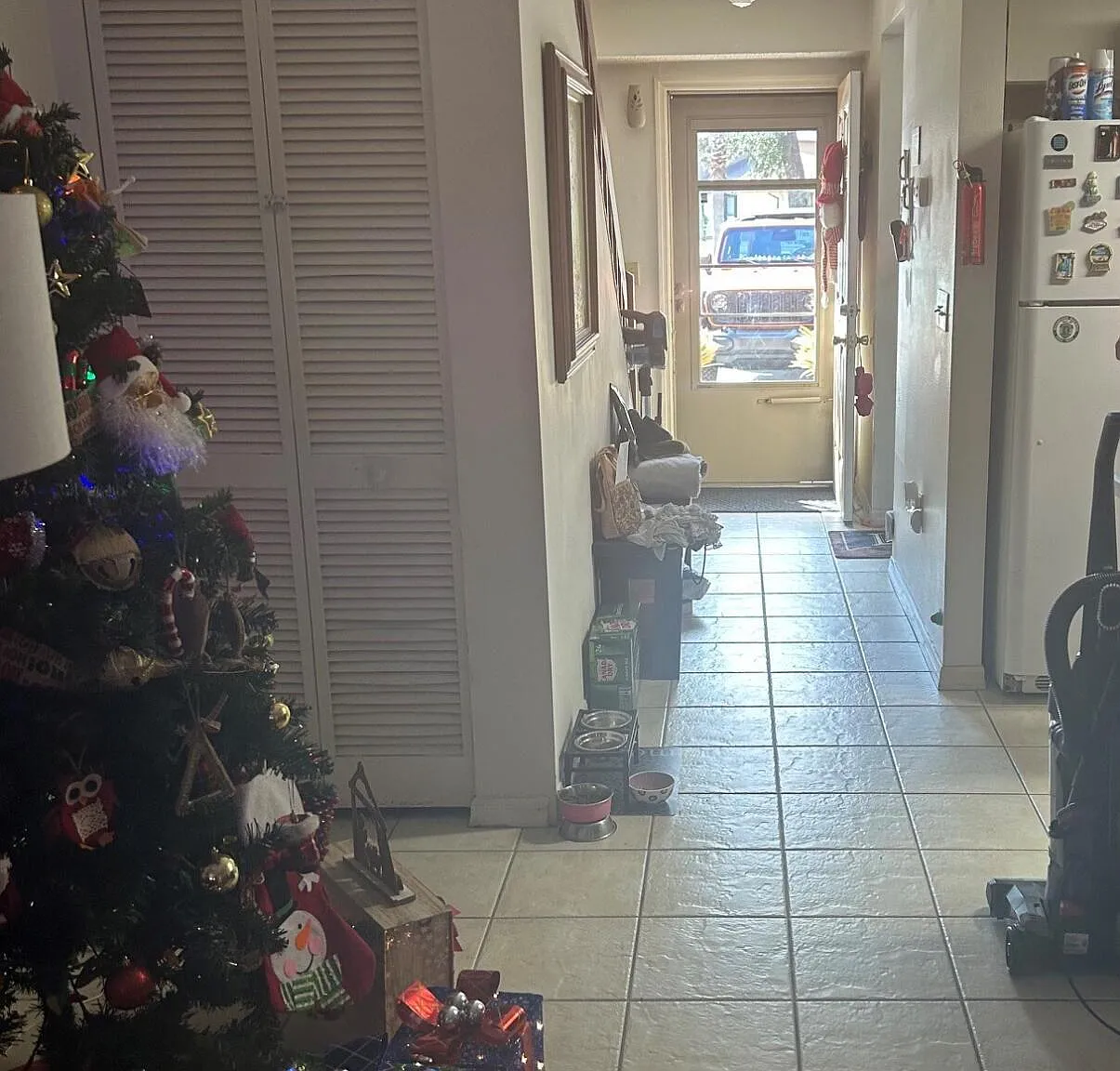 2 bed, 1.5 bath, 1251 sqft, $1,400 — Photo 2