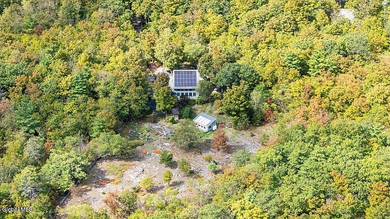 3rd image of 68 Castle Road