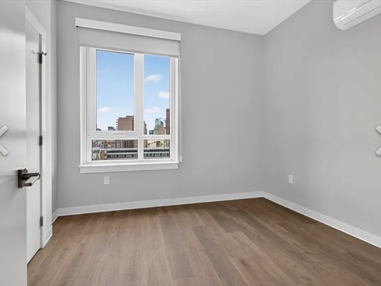 41 Lagrange Apartments — Photo 9