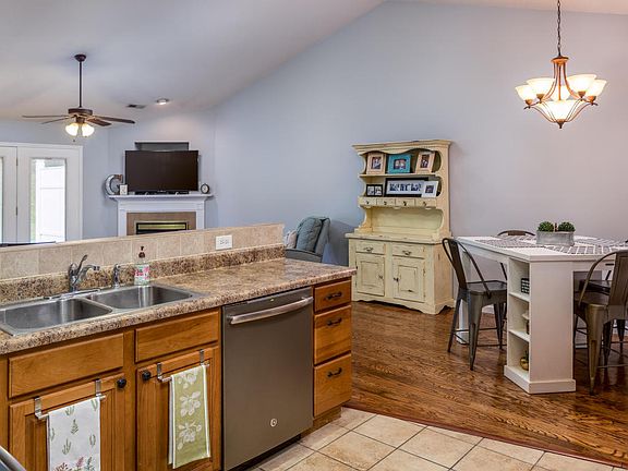 4th image of 8856 Carriage House Way #5