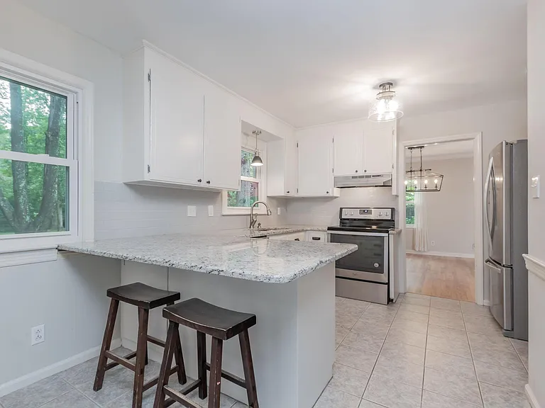 810 Pamlico Dr — Photo 6