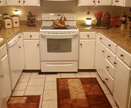 3rd image of 4602 Forest Hills Dr