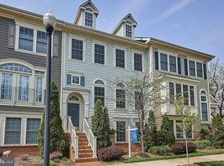 1220 S Glebe Rd, Arlington, VA 22204