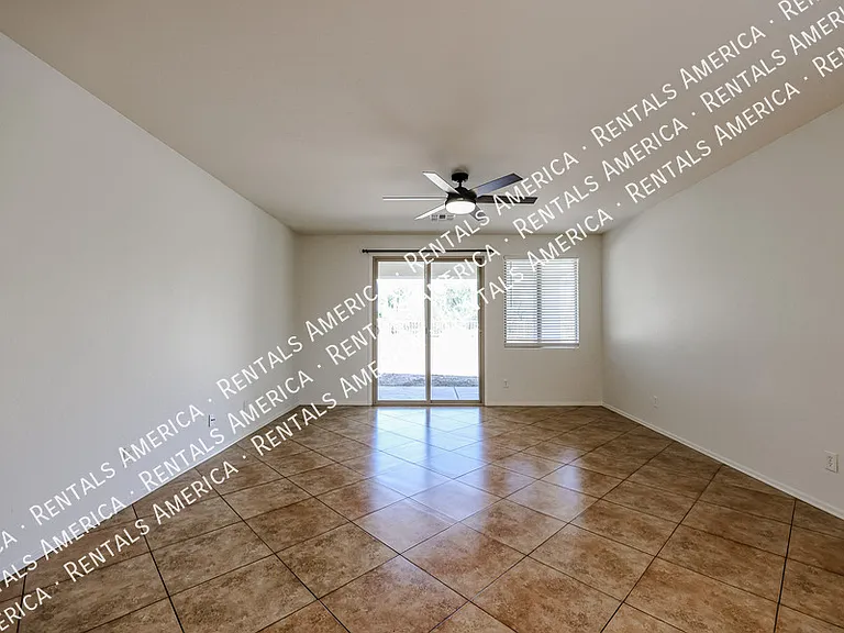 21260 E Calle Luna — Photo 4