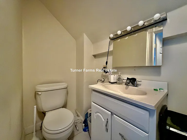 6 Lincoln Ave #1A — Photo 17