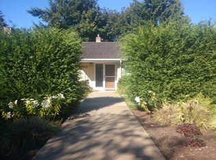 1846 NW Blue Ridge Dr, Seattle, WA 98177