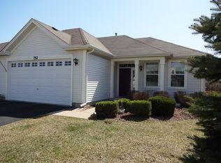 752 Bellevue Cir, Oswego, IL 60543