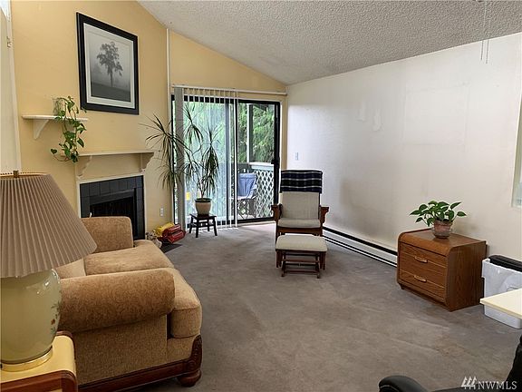 2nd image of 3430 I St NE #301