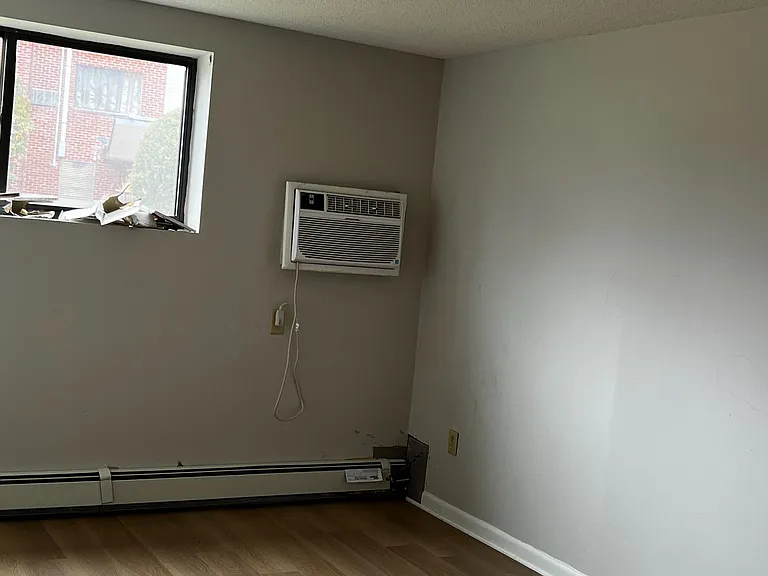 800 Governors Dr #3 — Photo 1