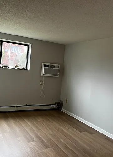 800 Governors Dr #3 Photo 1