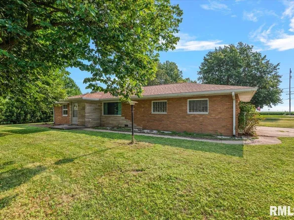 207 N Athens St, Ashland, IL 62612