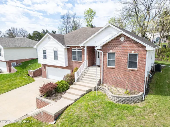 2414 Camzie Dr, Jefferson City, MO 65101