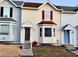 19 Stadium Cir, Inwood, WV 25428