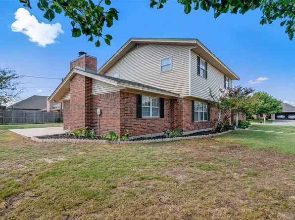 1101 W University Dr E, Gainesville, TX 76240