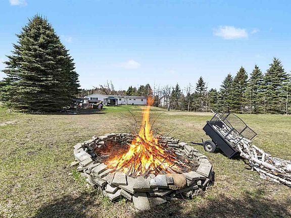 4th image of 7207 Airport Rd