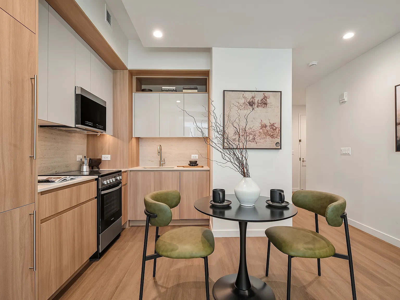 180 Pearl Street — Photo 4