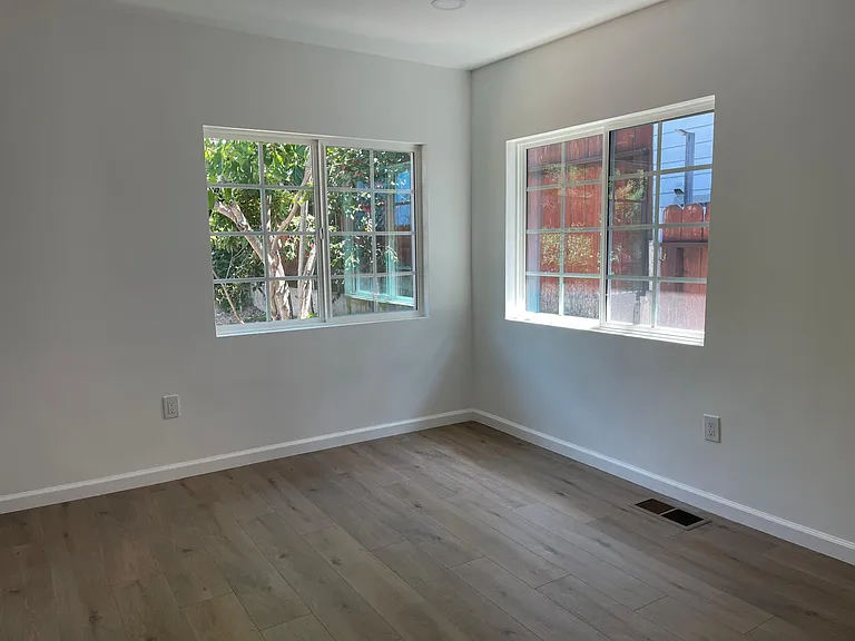 3102 Suter St — Photo 15