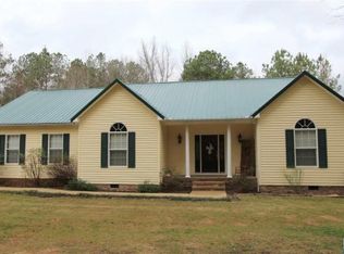 625 Dearmanville Dr S, Anniston, AL 36207