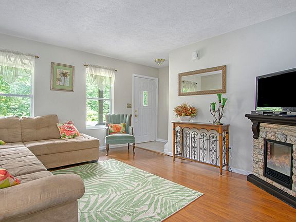 3rd image of 18501 148th Ave