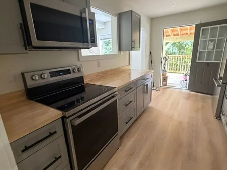 41 Highland Ave — Photo 2