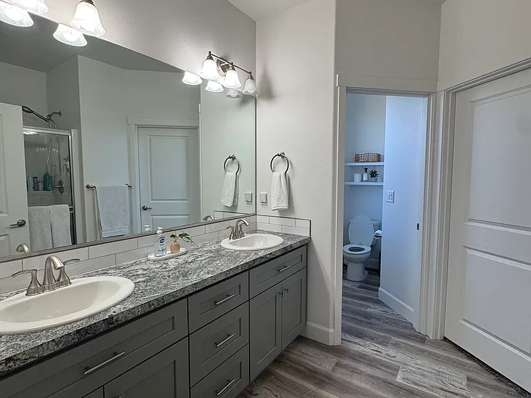 7813 Coldwater Dr — Photo 15
