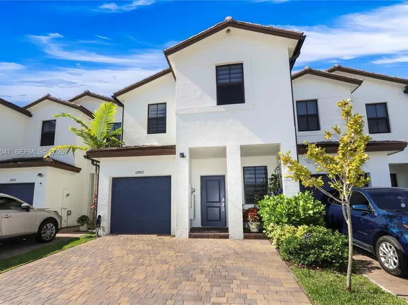12862 SW 231st St, Miami, FL 33170