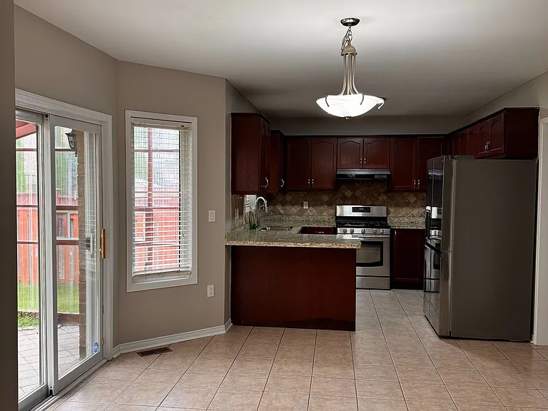 6 Nina Pl — Photo 6