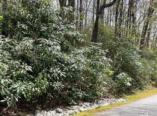 111 Black Oak Dr, Cashiers, NC 28774
