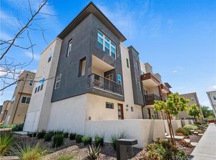 27013 Hummingbird Ln, Santa Clarita, CA 91381