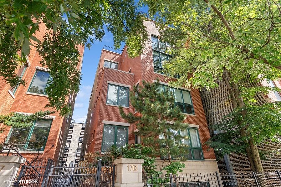 1st image of 1703 N Sheffield Ave #3