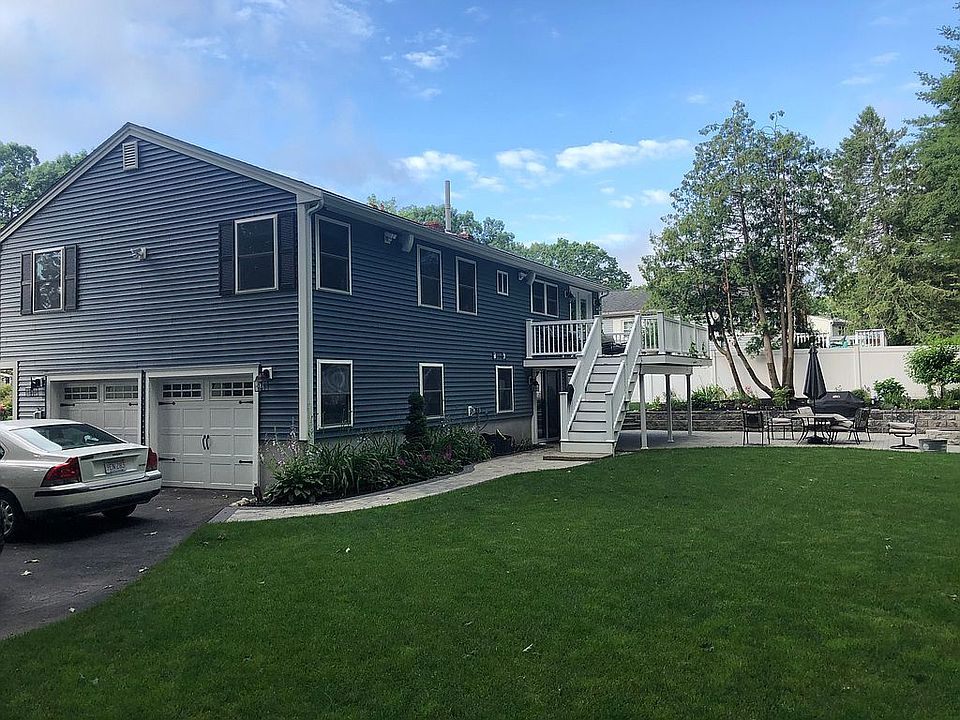 2nd image of 3 Elmcrest Cir