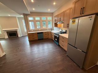 20 Otis St APT B, Manchester, CT 06040