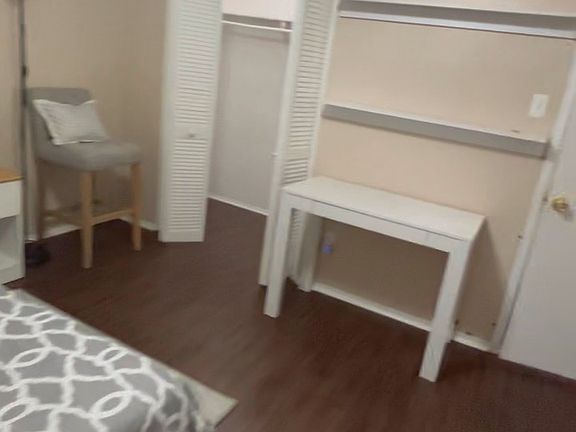 4th image of 7414 Cloverglen Dr #1